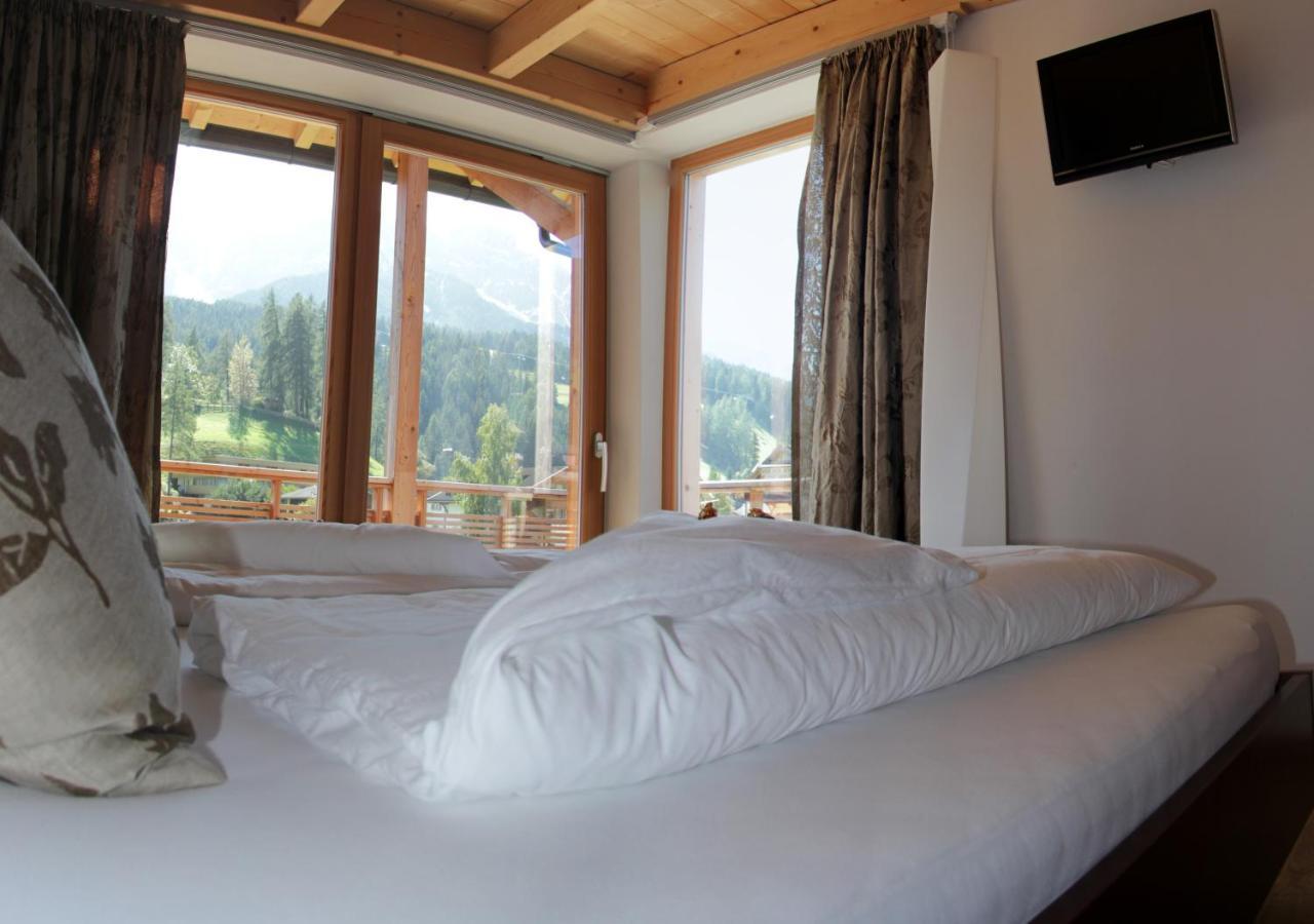 Garni - Hotel Am Burghuegel San Candido Dış mekan fotoğraf
