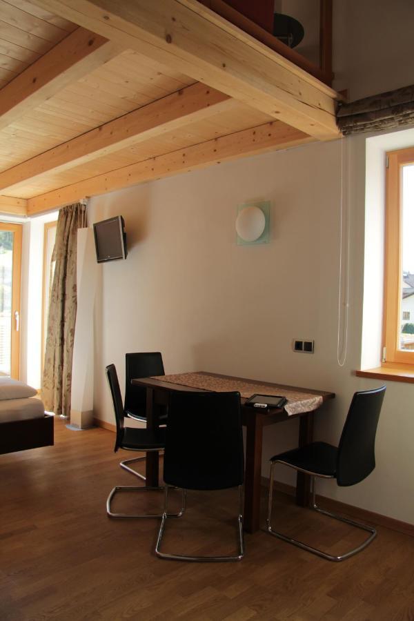 Garni - Hotel Am Burghuegel San Candido Dış mekan fotoğraf