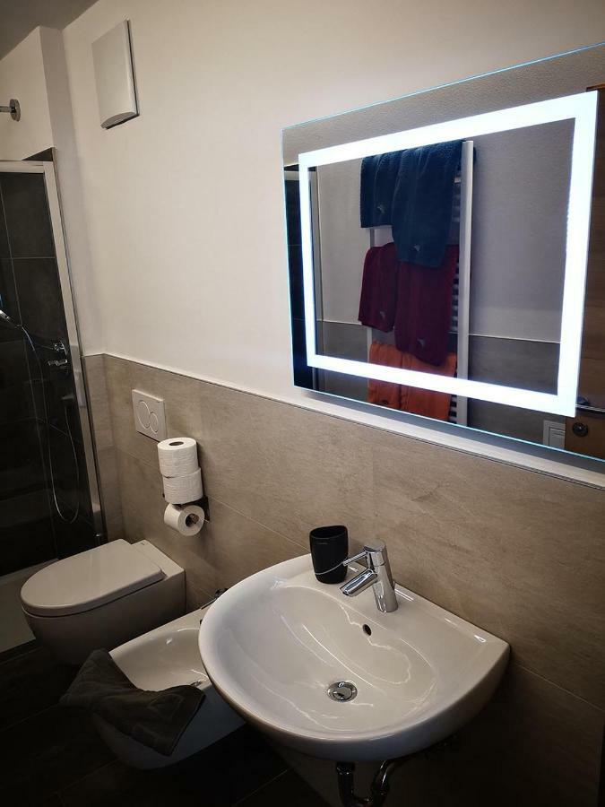 Garni - Hotel Am Burghuegel San Candido Dış mekan fotoğraf